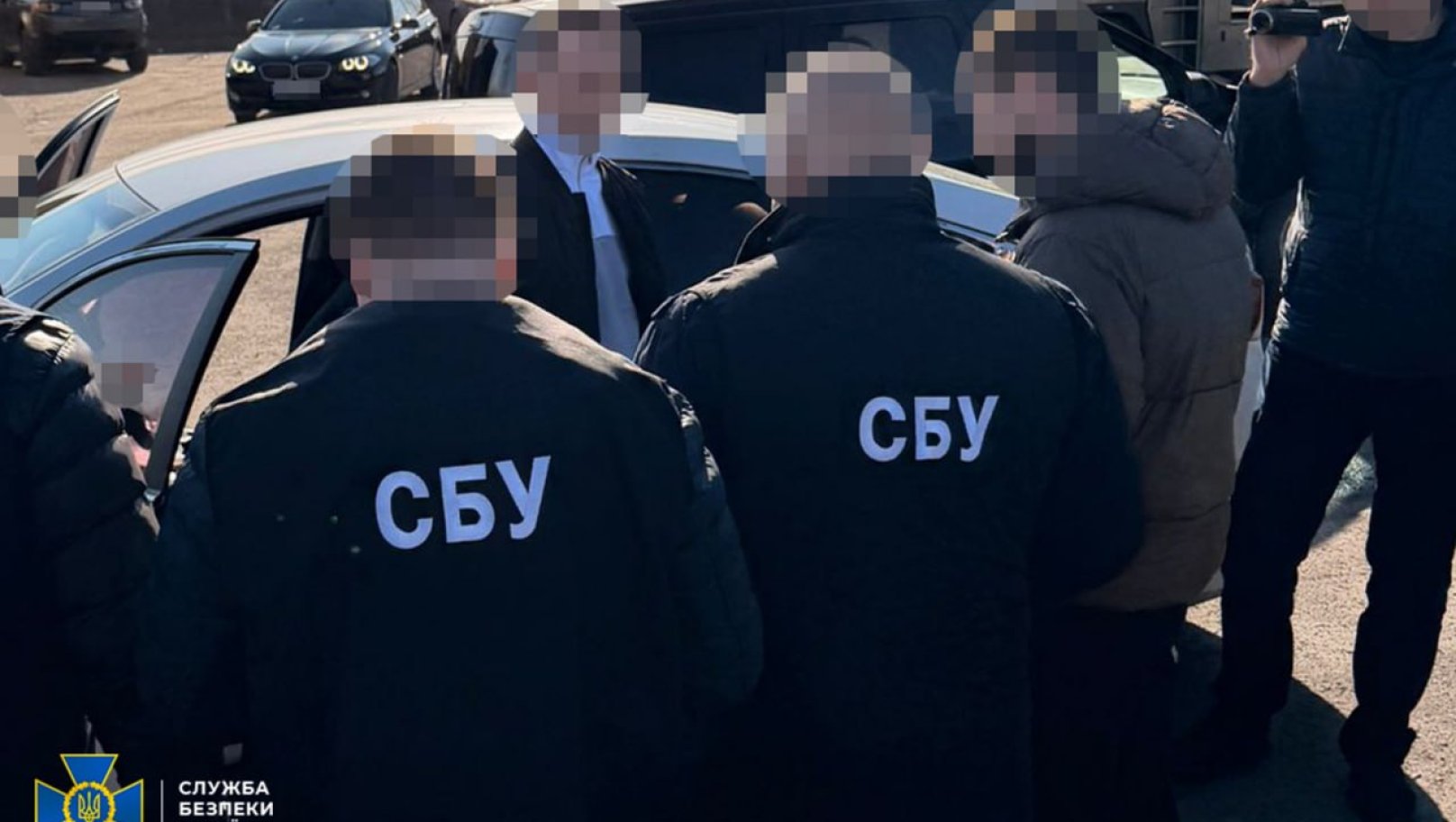 СБУ затримала організаторів незаконного виїзду чоловіків за кордон