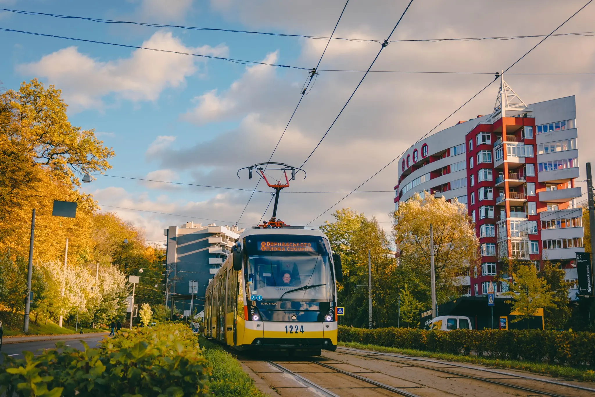 У Львові курсуватиме трамвай із мистецькою експозицією