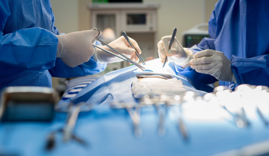 Львівські трансплантологи провели операції у Великодню ніч та врятували життя пацієнтів