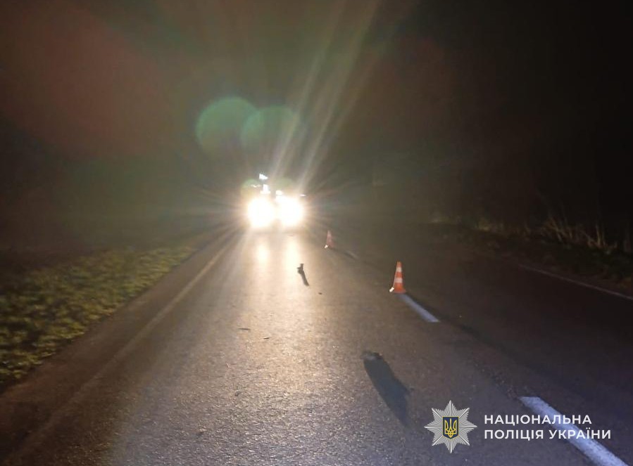 Трагедія на Яворівщині: жінку збили одразу два автомобілі