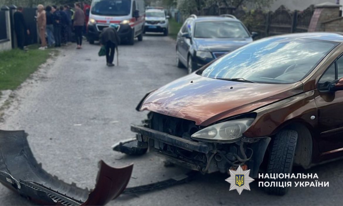 Дві аварії з мотоциклами за день на Львівщині: травмовані підліток і жінка
