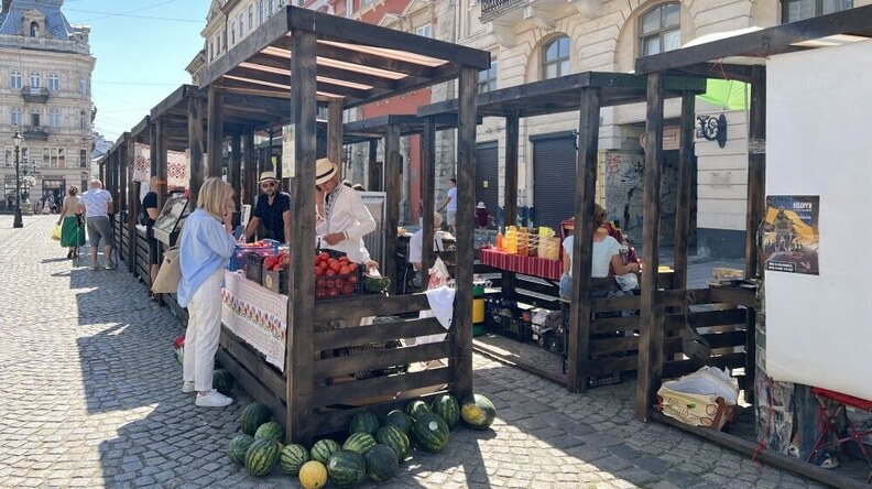 У Львові стартує 6-й фермерський ярмарок: новий сезон відкриють уже цієї суботи