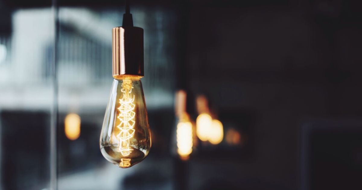 Мешканцям Львівщини оновили графік відключень світла на сьогодні