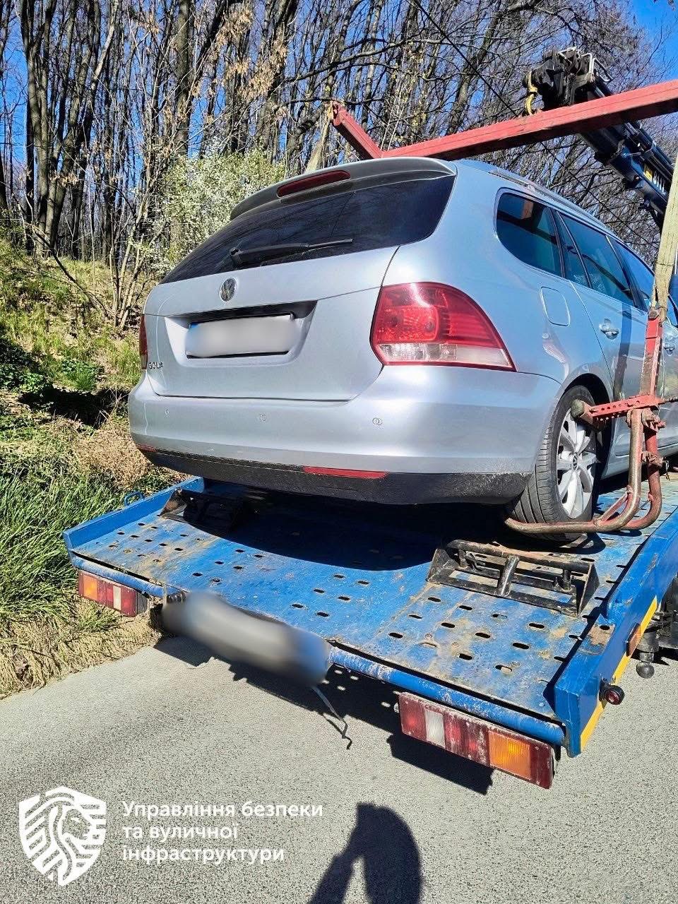 У Львові підсилюють контроль за паркуванням на Великдень