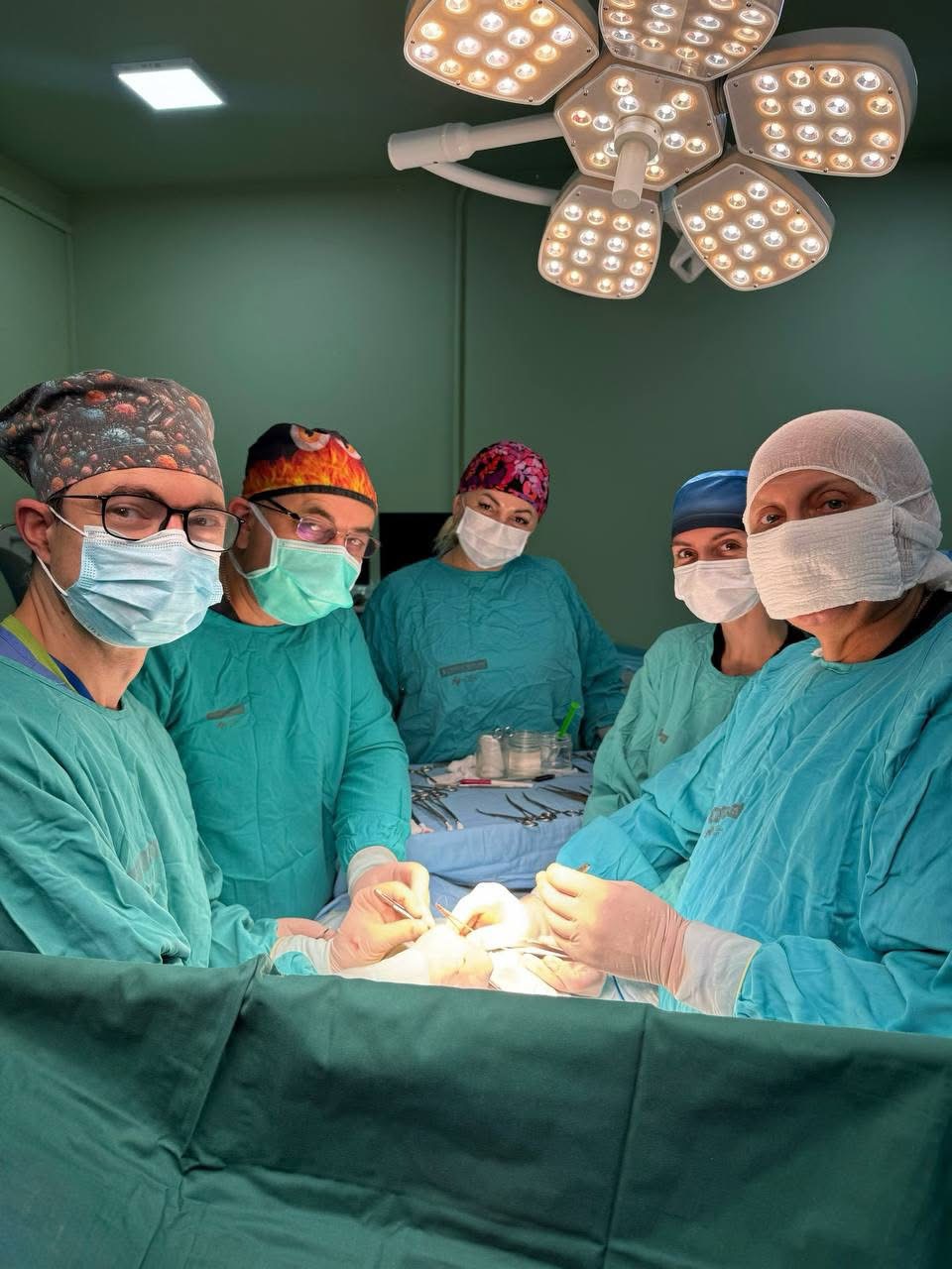 В «Охматдиті» провели складну операцію 5-річному хлопчику з важкою формою гіпоспадії