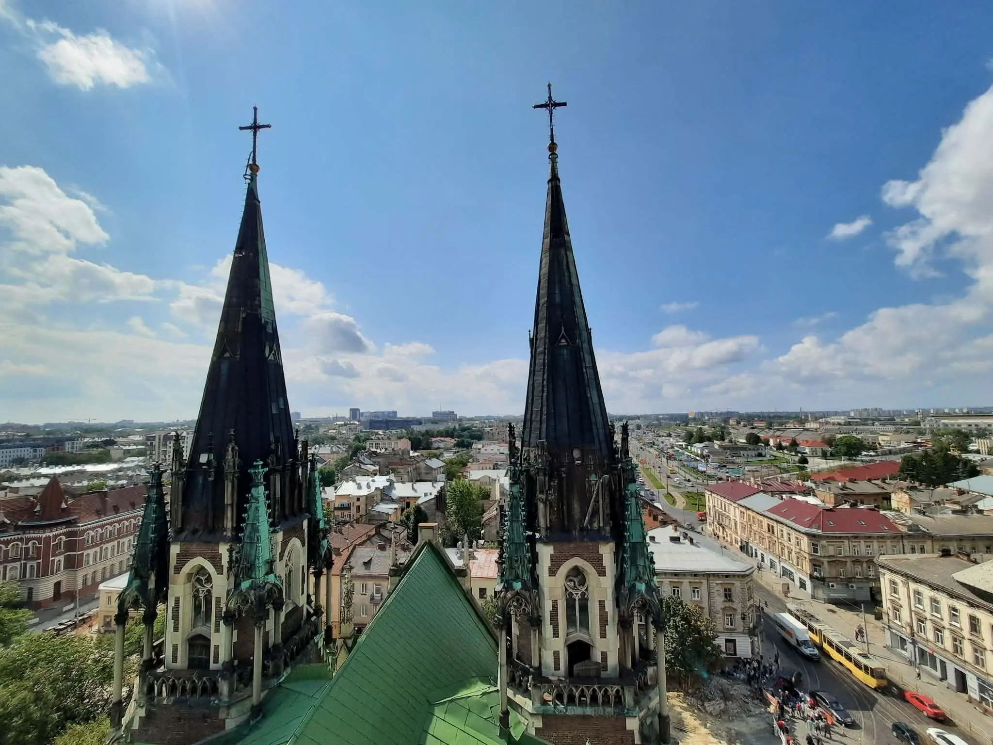 У Львові проведуть благодійну екскурсію в храмі Ольги та Єлизавети: кошти спрямують на відновлення після російських атак