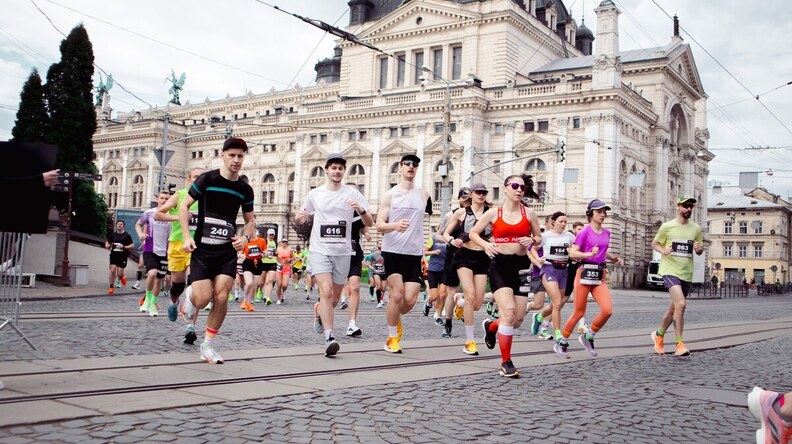 У Львові на вихідних зміниться рух транспорту через забіг