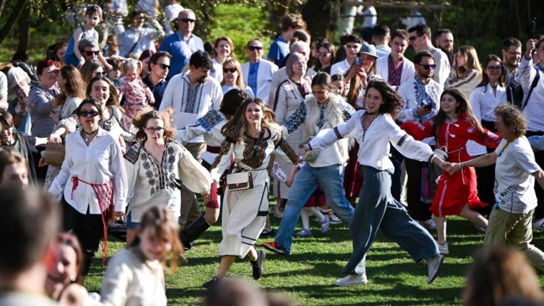 Куди піти навесні у Львові: добірка подій, екскурсій і фестивалів