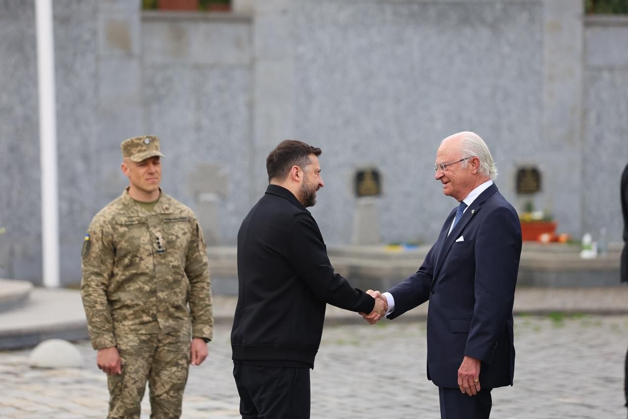 4 мільярди євро допомоги та посилення ППО: деталі зустрічі Зеленського і Короля Швеції у Львові (ВІДЕО)