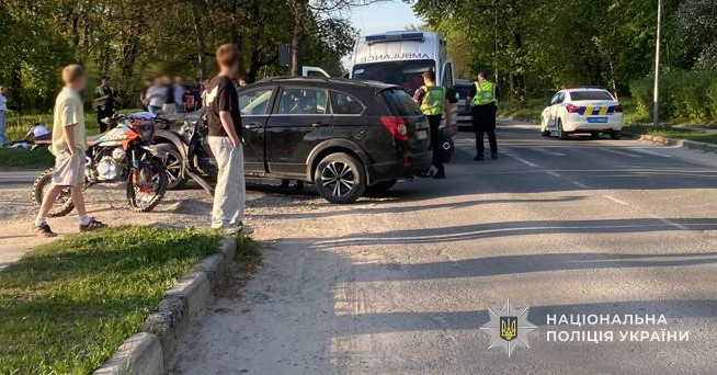 12-річний хлопець на мотоциклі потрапив у ДТП в Миколаєві: є постраждалі