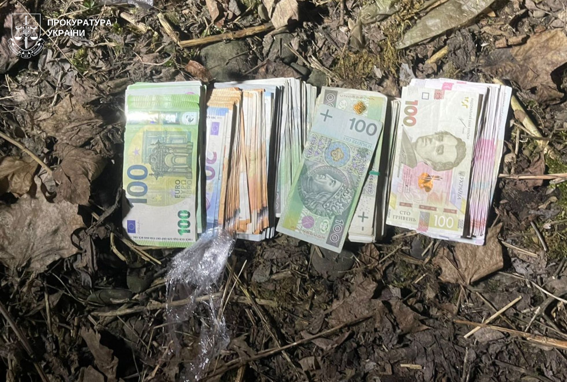 На Стрийщині чоловік викрав із будинку брата майже мільйон гривень