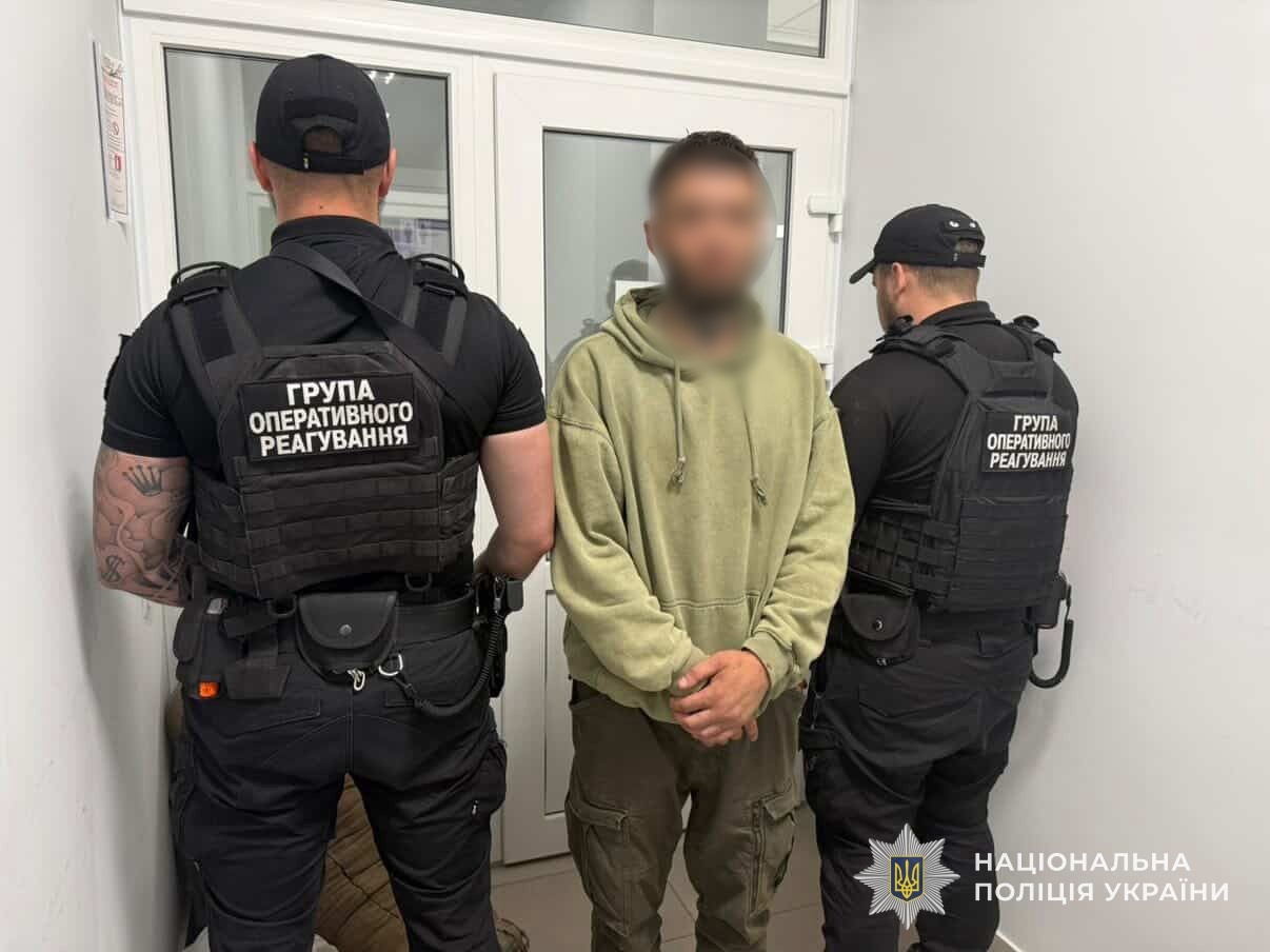 У Золочеві 29-річний чоловік підірвав гранату біля стадіону: йому загрожує до семи років тюрми