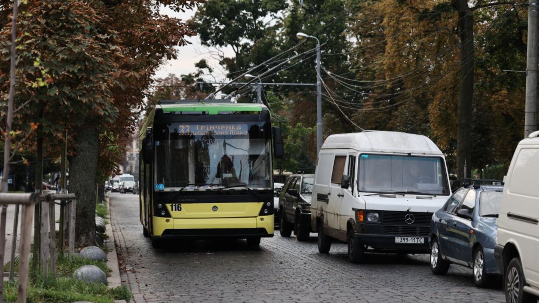 У Львові тимчасово не курсуватиме тролейбус №33: причина