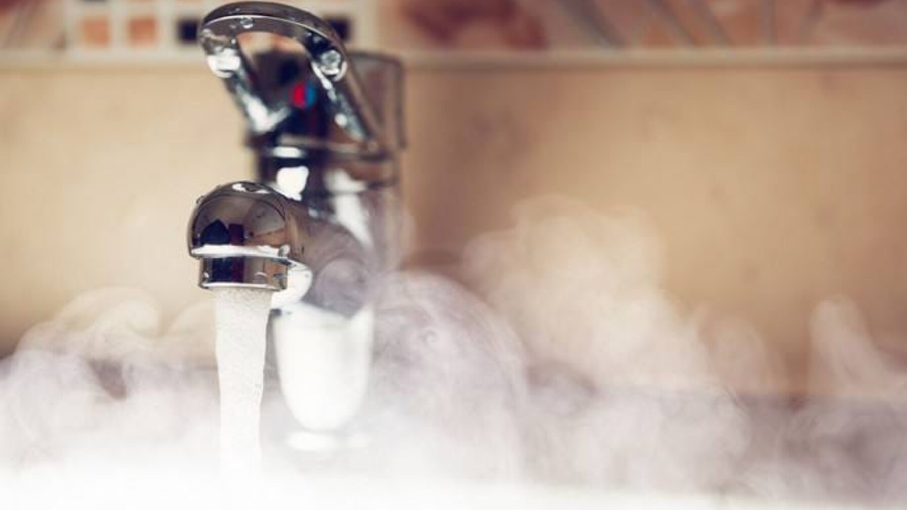 108 будинків у Львові знову з гарячою водою після гідравлічних випробувань