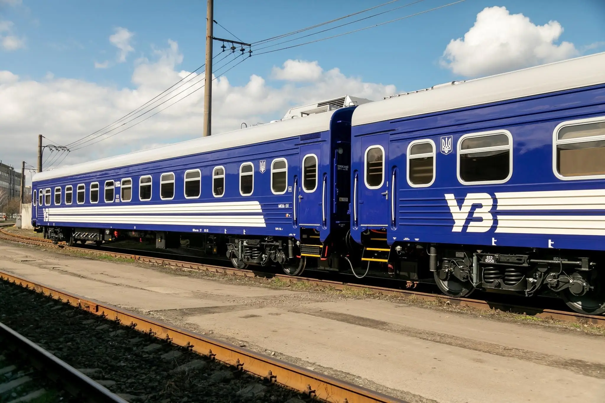 “Укрзалізниця” запускає додаткові поїзди до Карпат і Закарпаття
