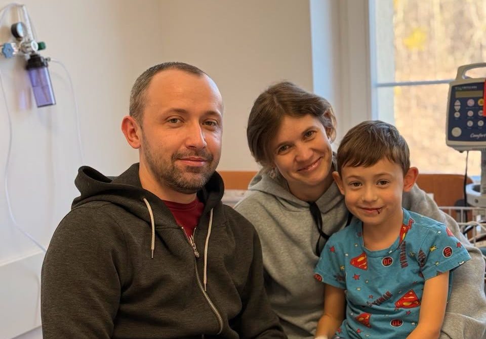 Хлопчик з Львівщини 13 днів був у реанімації через реакцію на жарознижувальне