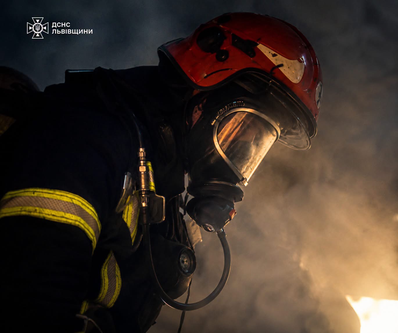 На Науковій сталася пожежа у багатоповерхівці: загорілася їжа на плиті