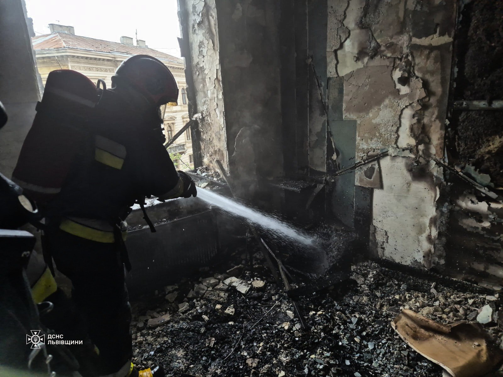 В центрі Львова горів житловий будинок (ВІДЕО) (ОНОВЛЕНО)