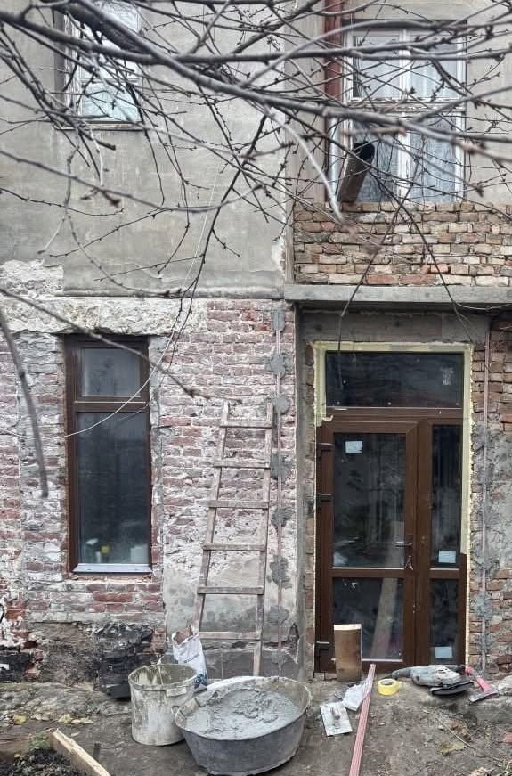 У Львові власниця самовільно добудувала вхід до будинку-пам’ятки, де мешкав відомий художник