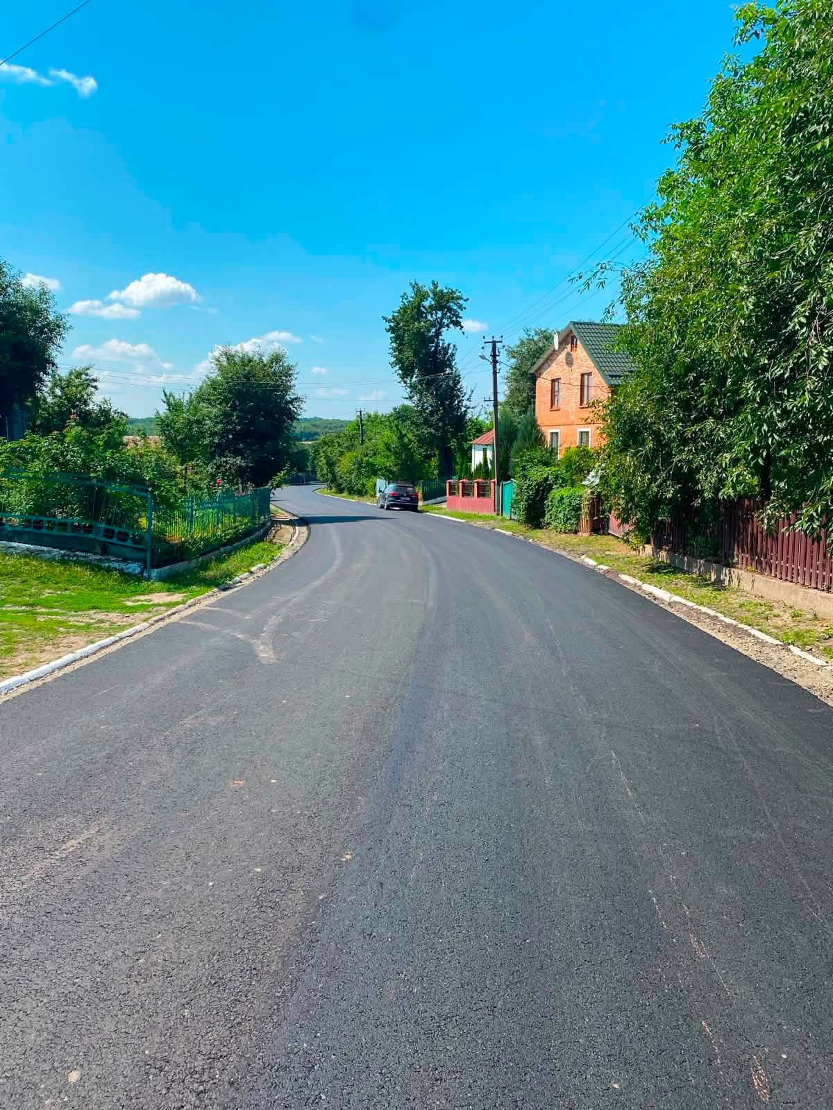 На Сокальщині завершили ремонт дороги, що сполучає п’ять сіл