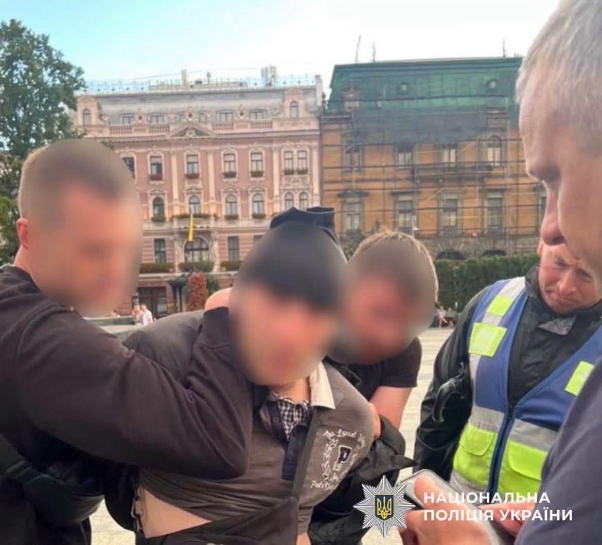 Чоловіка, якого затримали з ножем на акції у Львові, помістили у спеціалізований лікувальний заклад