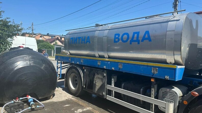 У Рудно та Малехові встановили резервуари з питною водою на випадок зниження тиску