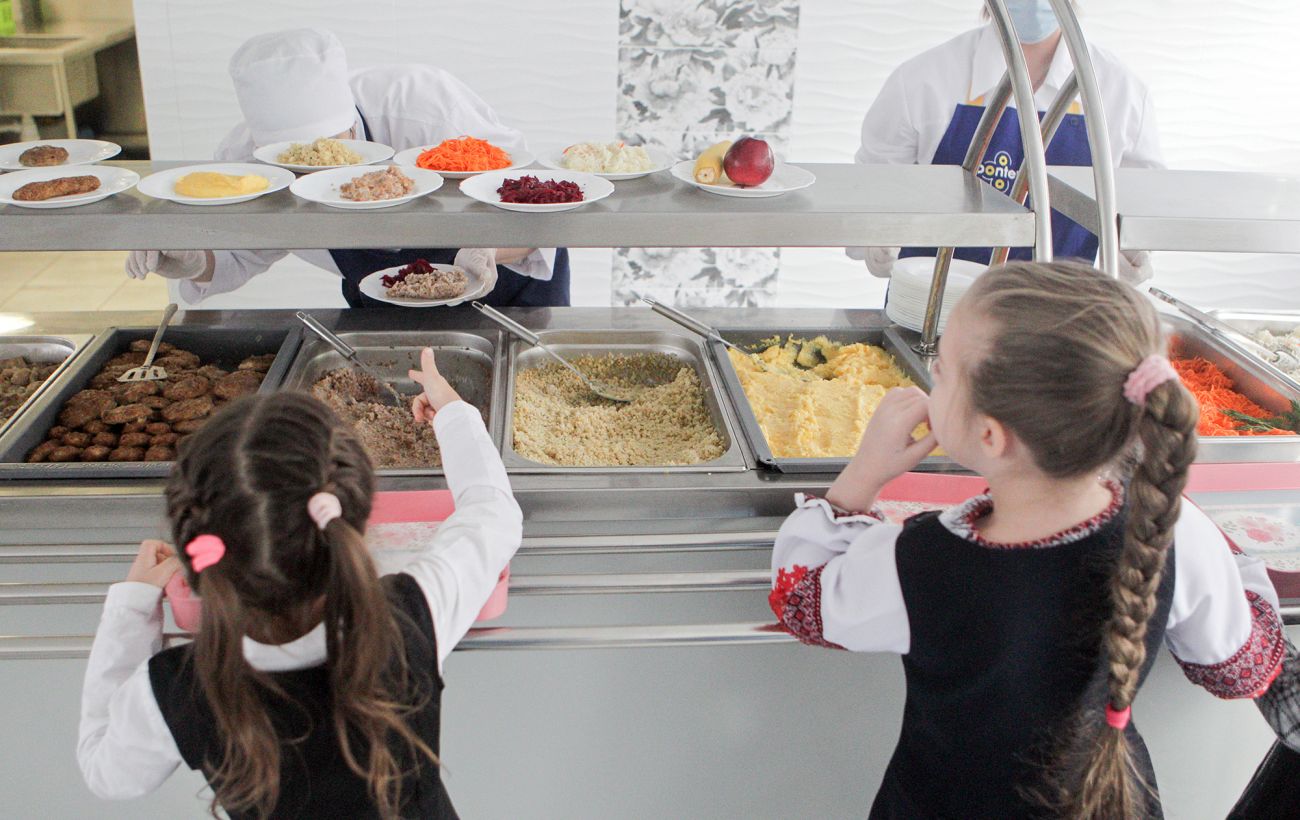 АМКУ перевіряє можливу змову під час закупівель продуктів для закладів освіти на Львівщині