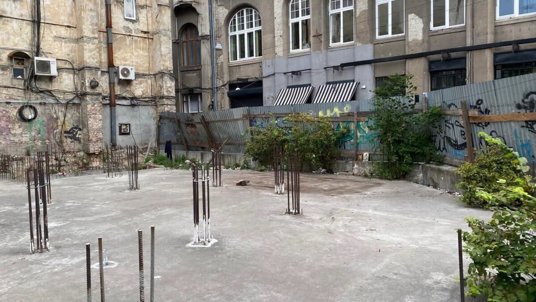 На вулиці Нижанківського у Львові планують створити парковку, укриття та громадський простір